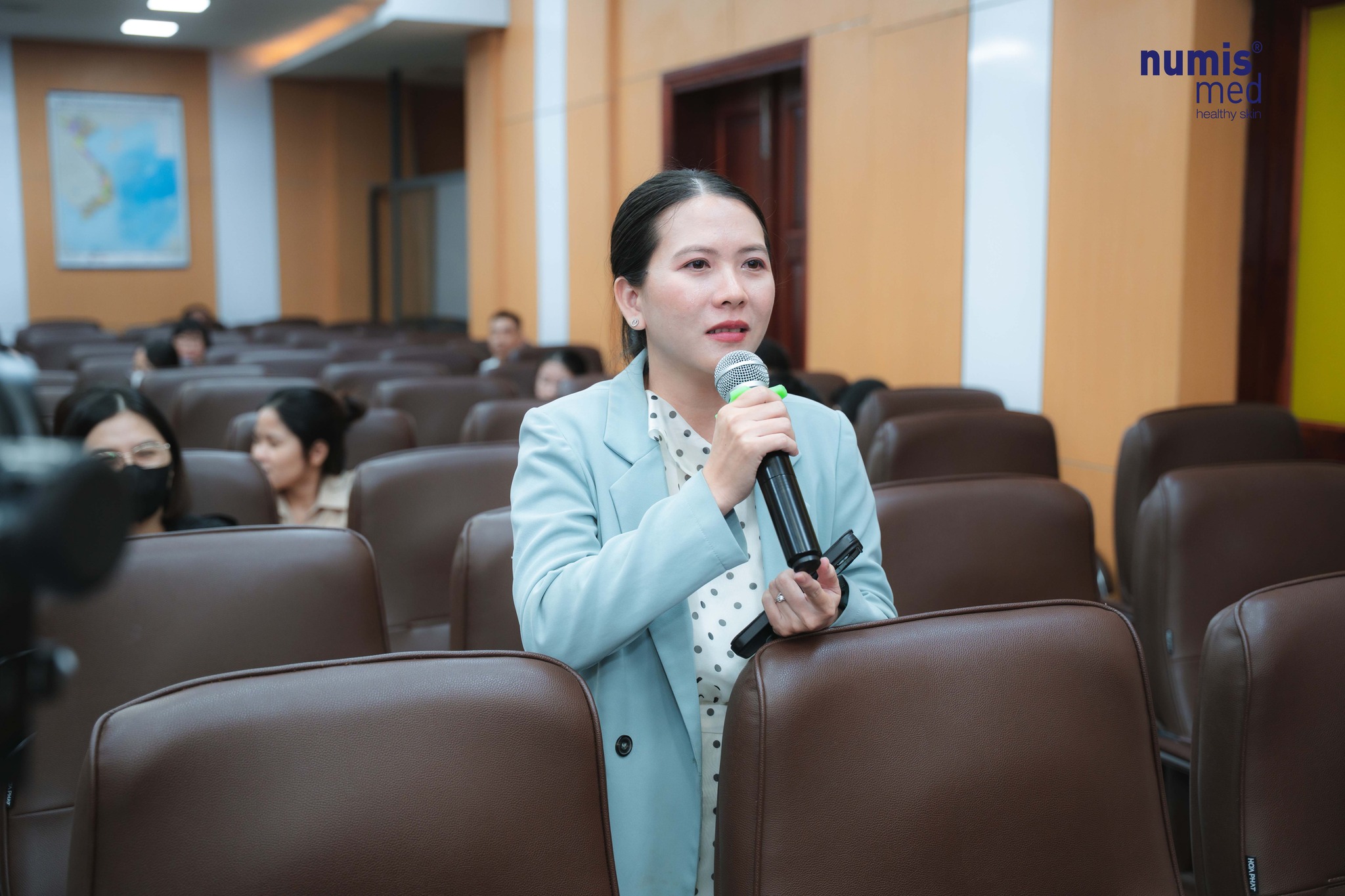 Phiên thảo luận thu hút đông đảo sự quan tâm từ quý Đại biểu tham dự