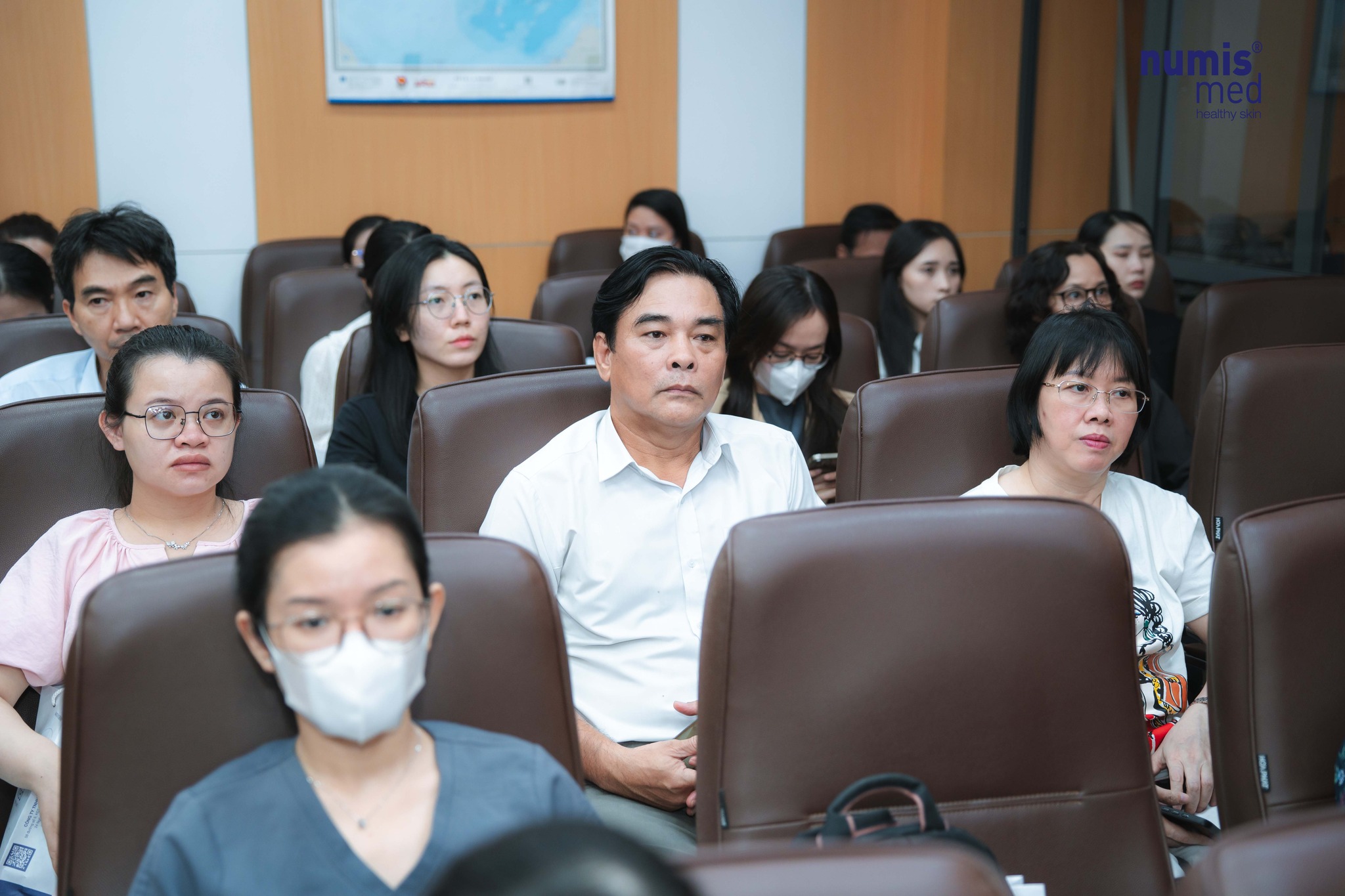 Nhìn lại một số khoảnh khắc diễn ra trong hội nghị